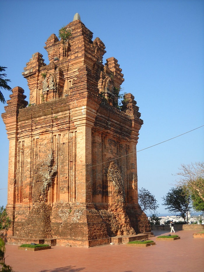 Tháp Nhạn - biểu tượng của Phú Yên